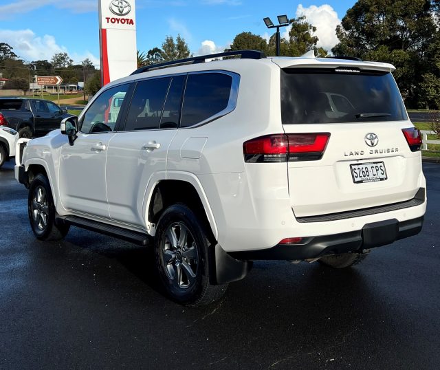 Landcruiser Wagon VX - Image 7