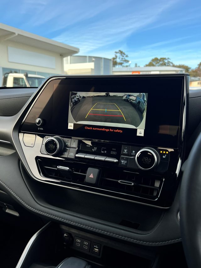 2024 Kluger GXL Hybrid - Image 17