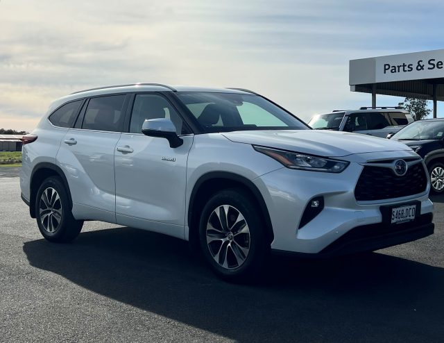 2024 Kluger GXL Hybrid - Image 3