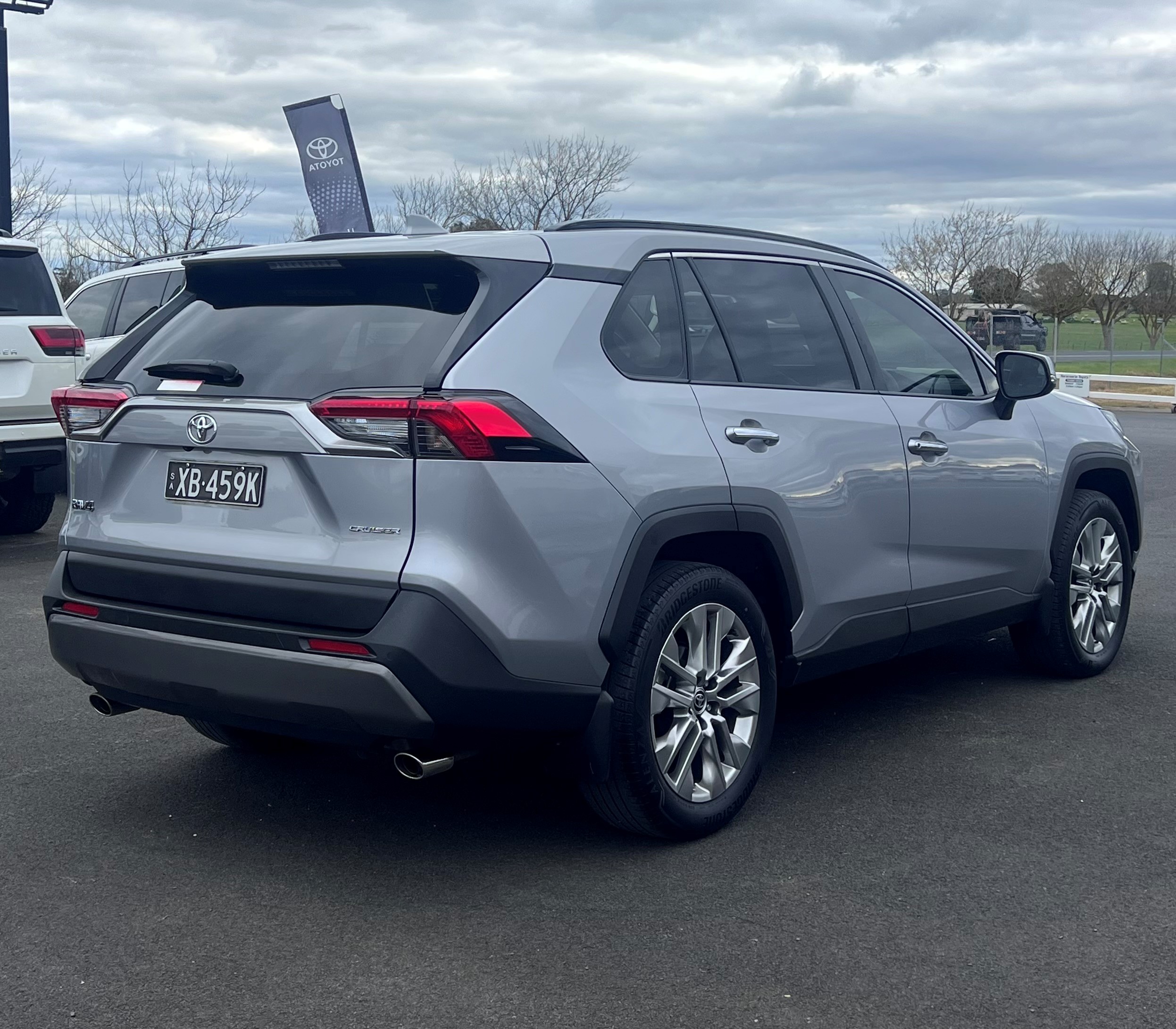 2021 RAV4 Cruiser 2WD - Image 3