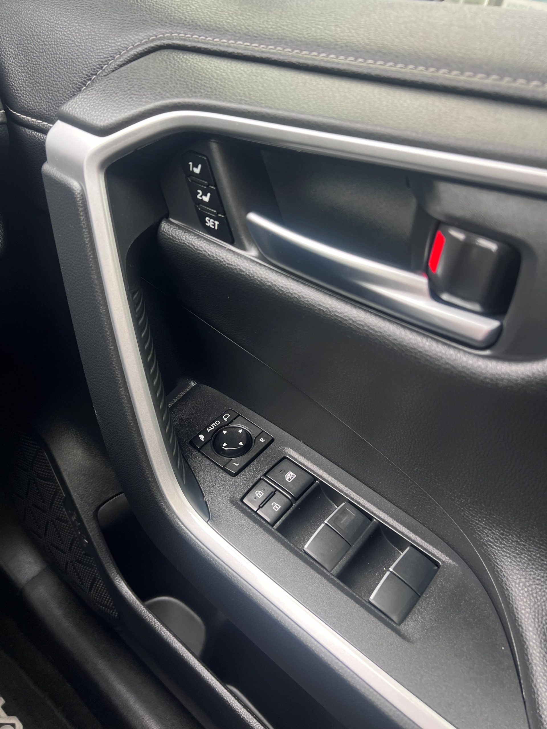 2021 RAV4 Cruiser 2WD - Image 14