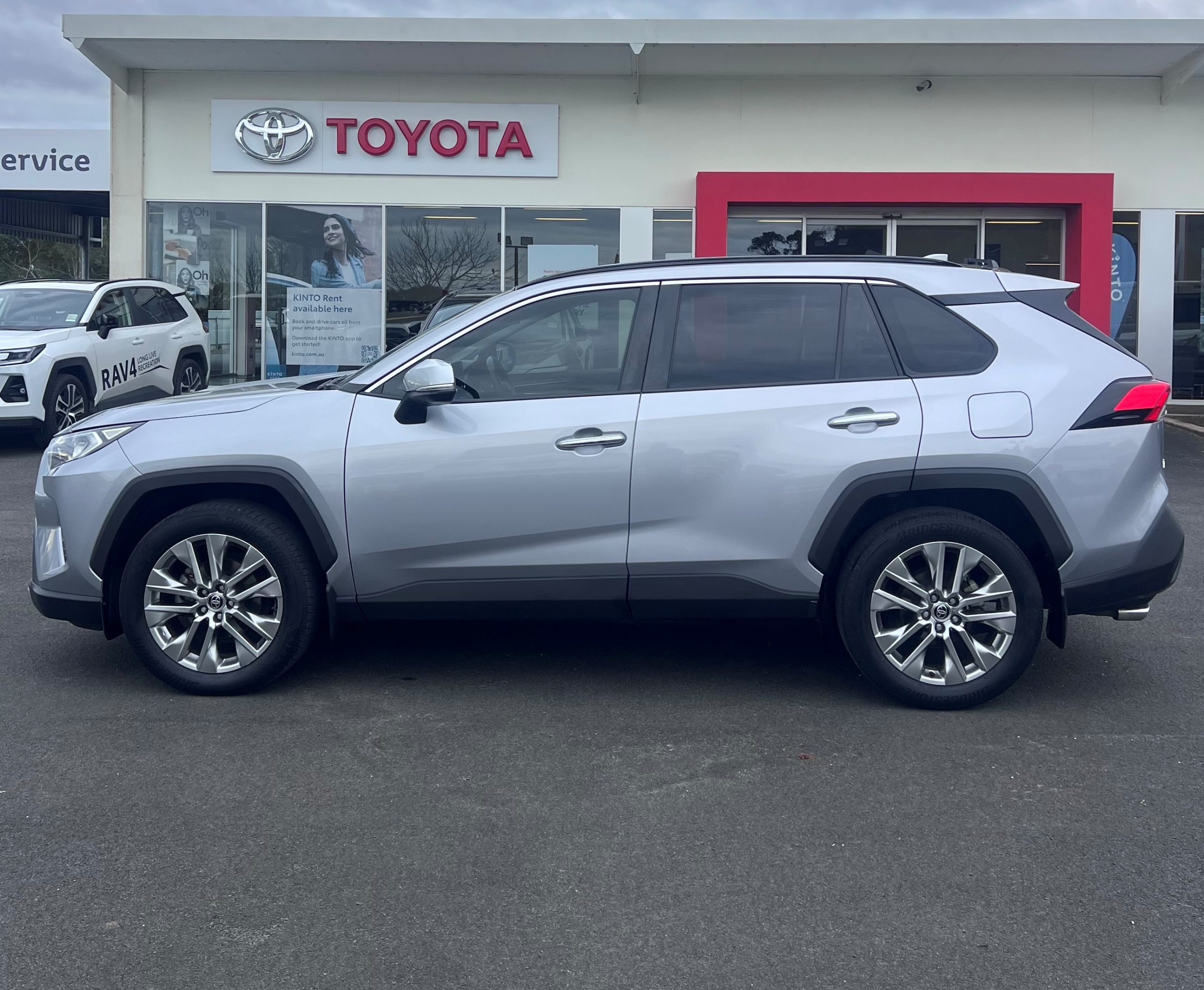 2021 RAV4 Cruiser 2WD - Image 8
