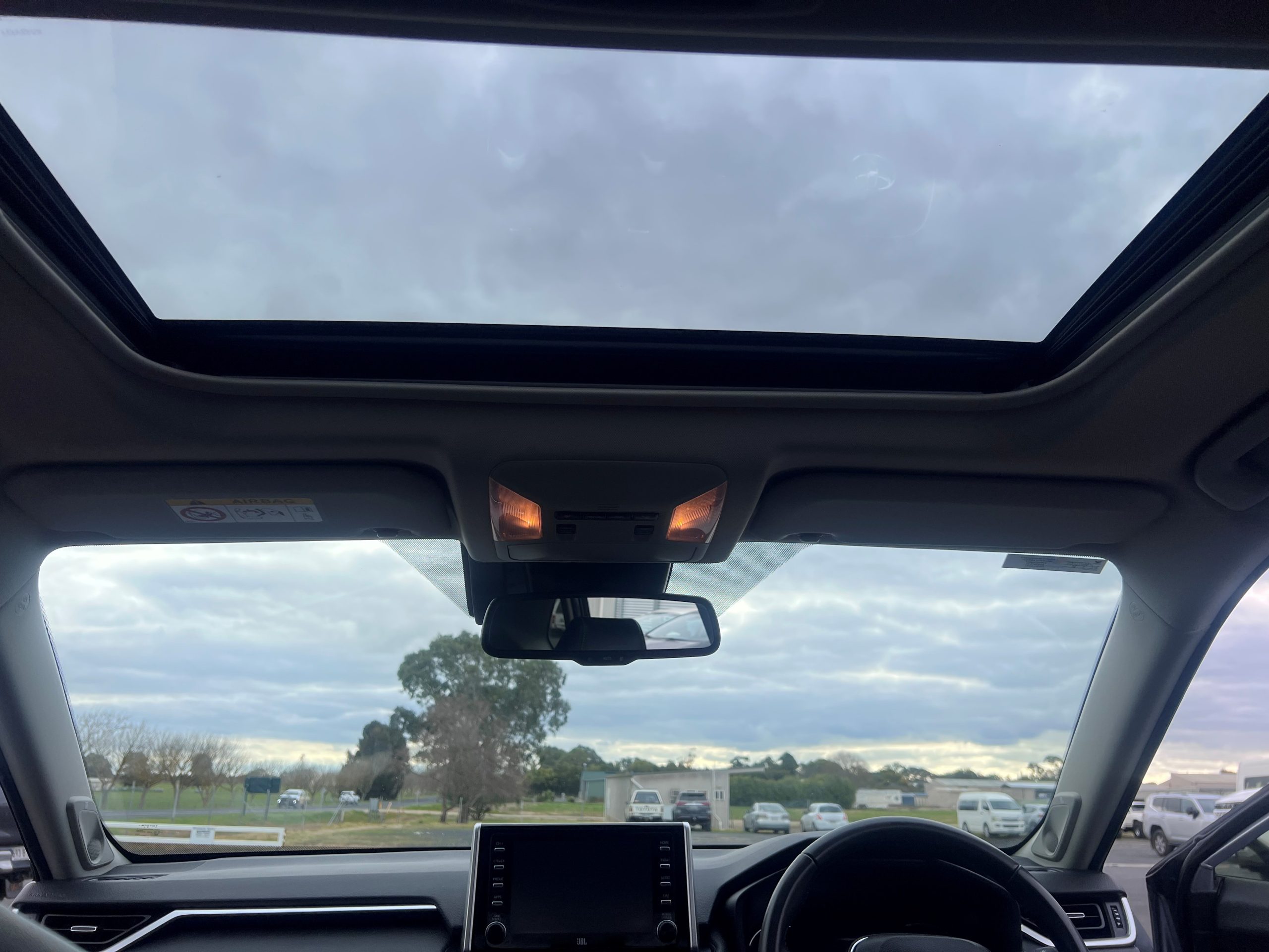 2021 RAV4 Cruiser 2WD - Image 17