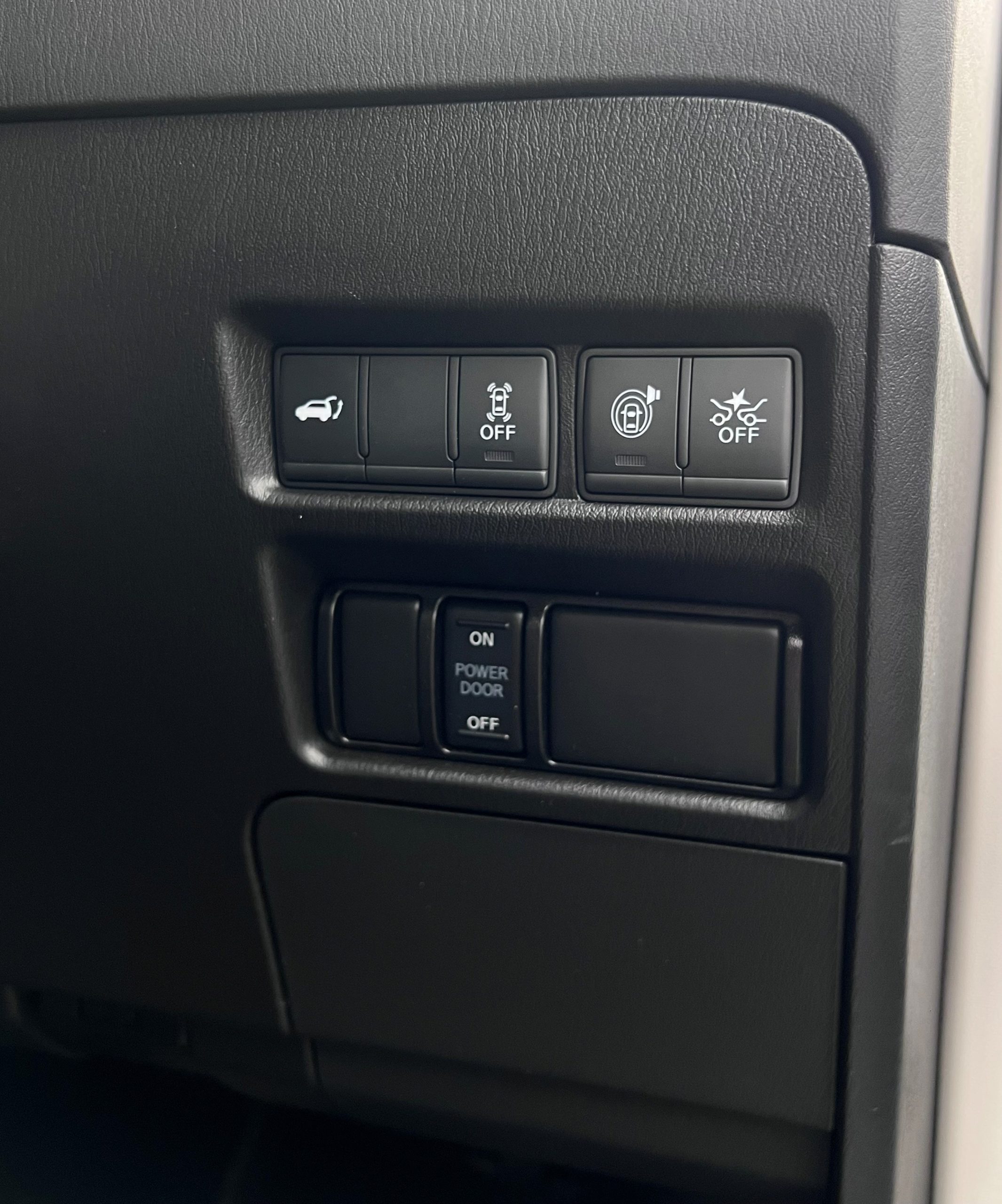 2024 NISSAN PATROL Ti-L - Image 19