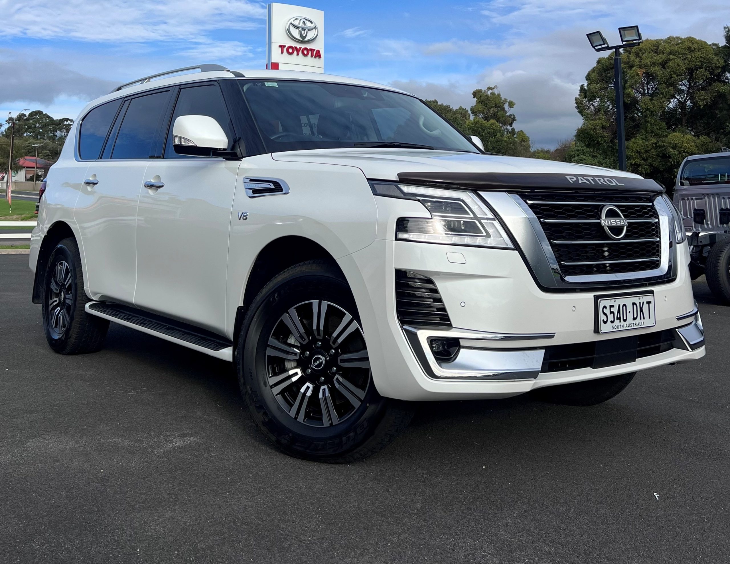 2024 NISSAN PATROL Ti-L
