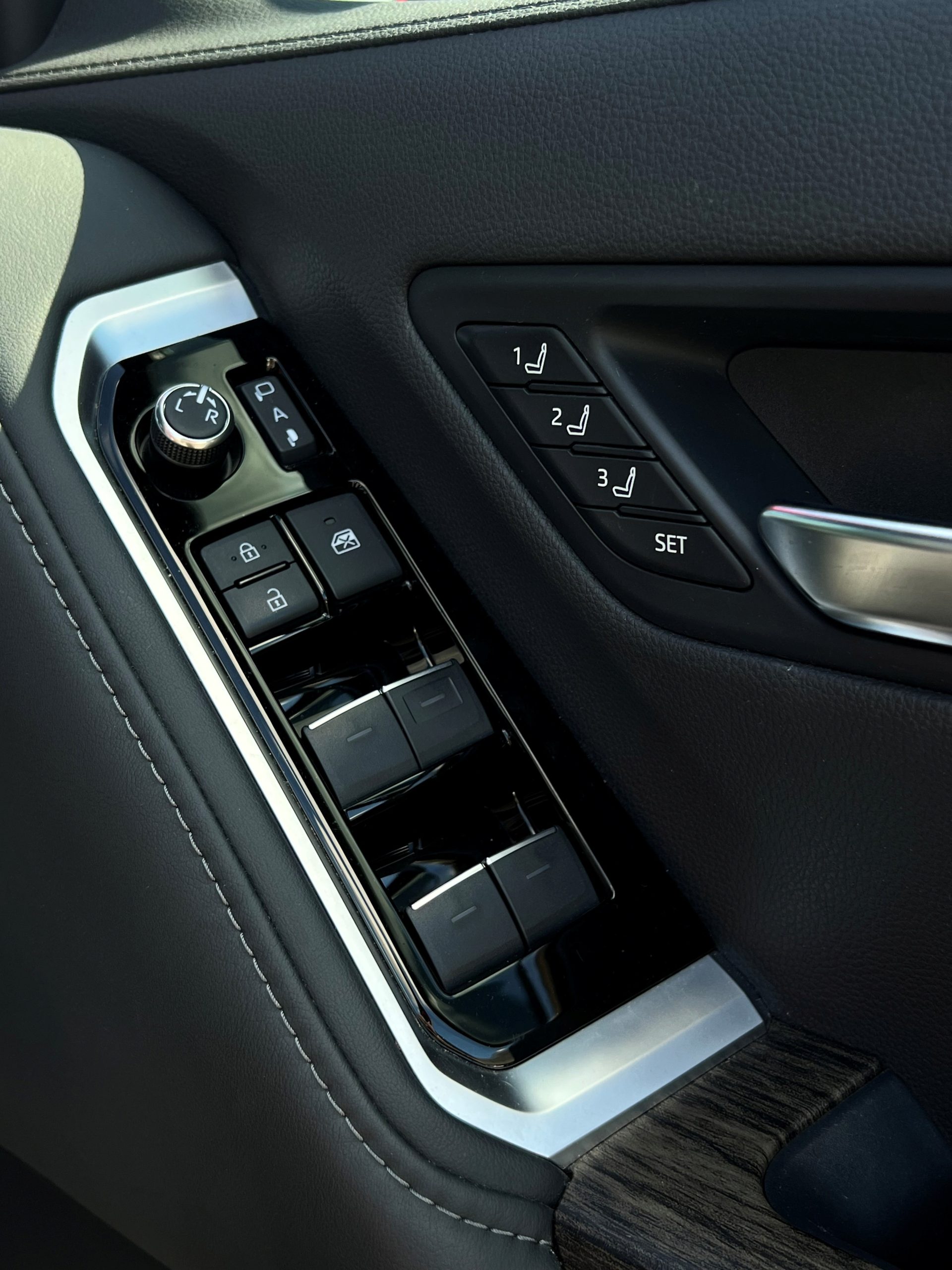 2023 LandCruiser 300 Series Sahara - Image 16