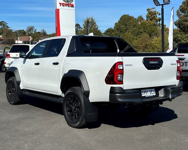 2024 Hilux Rogue 48V - Image 5