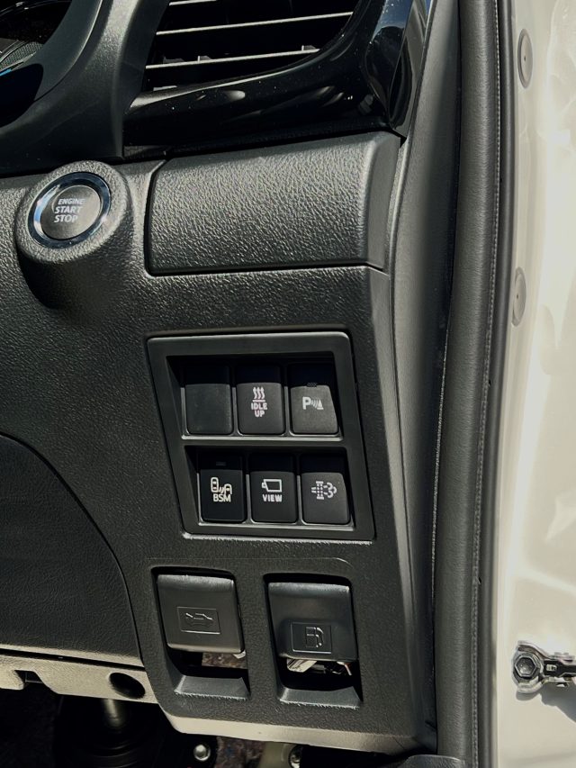 2024 Hilux Rogue 48V - Image 17