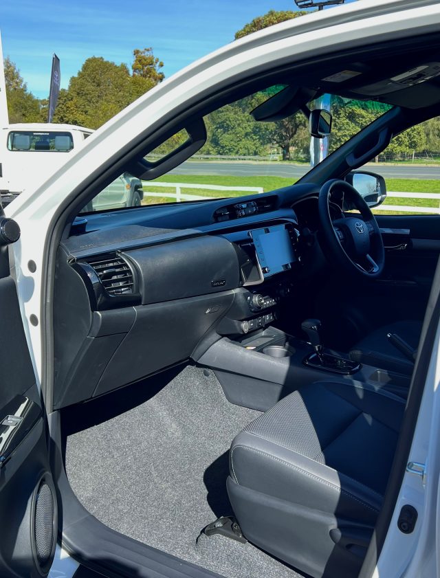 2024 Hilux Rogue 48V - Image 13