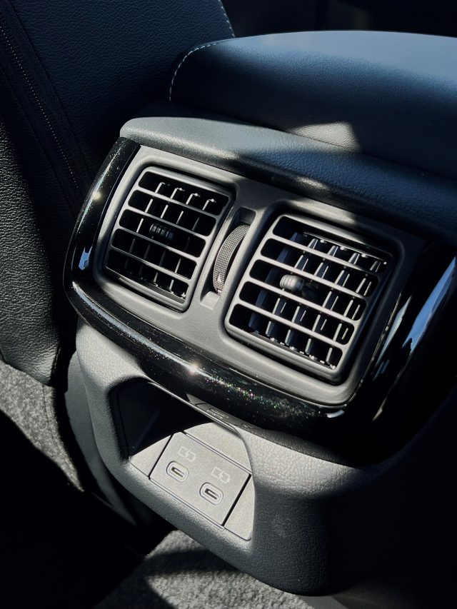 2024 Hilux Rogue 48V - Image 20