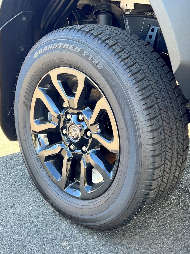 2024 Hilux Rogue 48V - Image 23