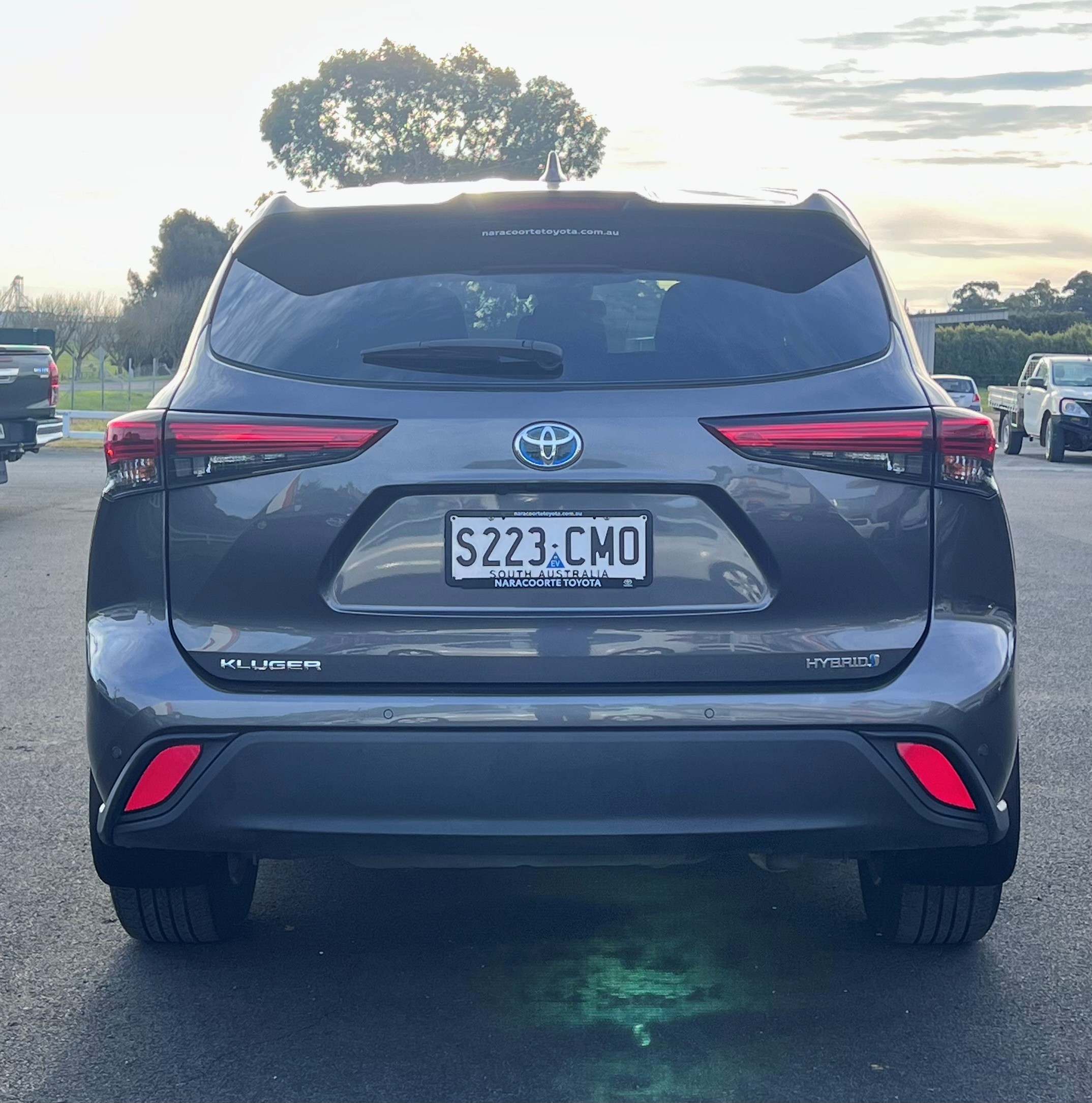 2021 Kluger Hybrid GX AWD - Image 6