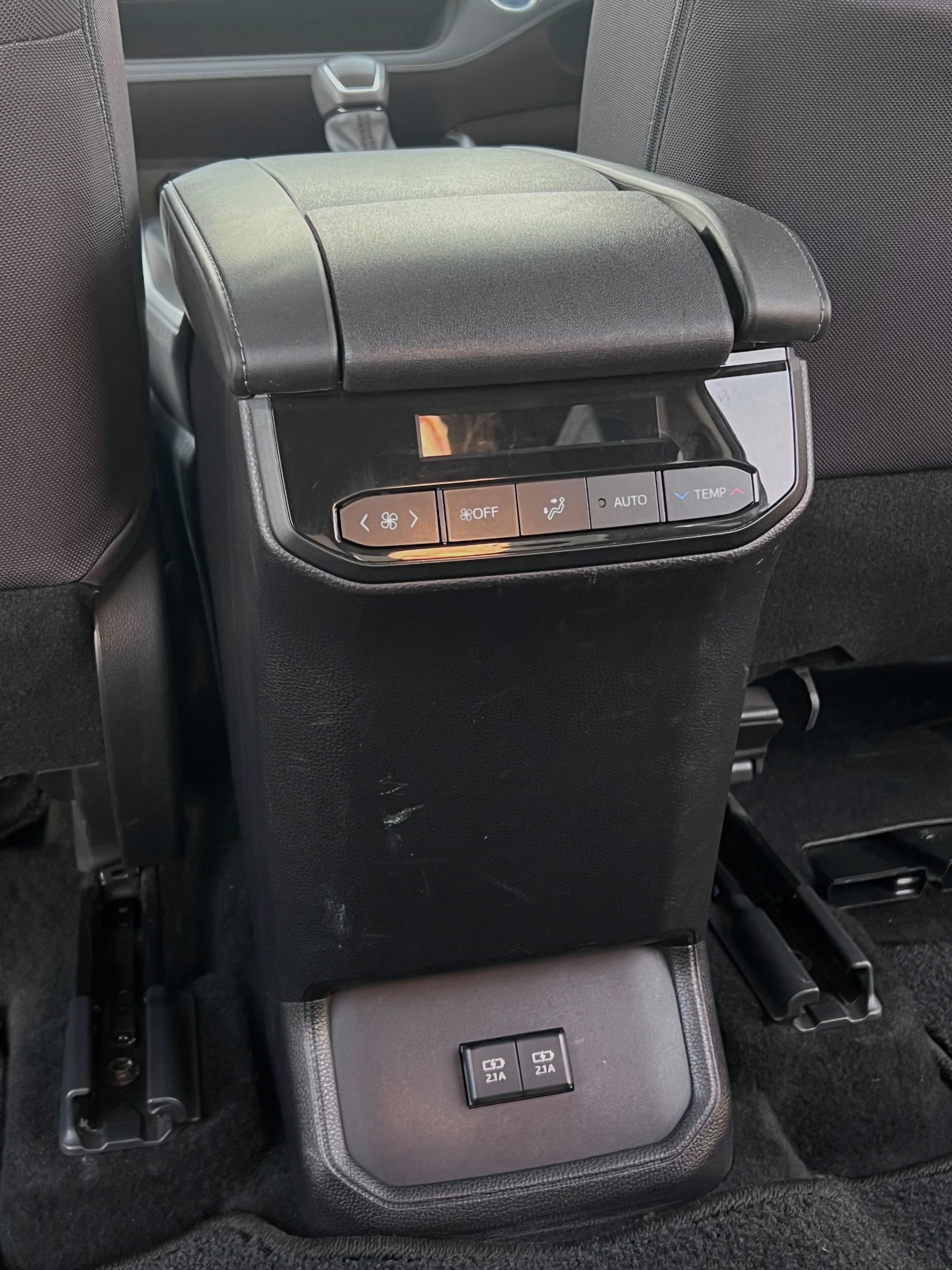 2021 Kluger Hybrid GX AWD - Image 22