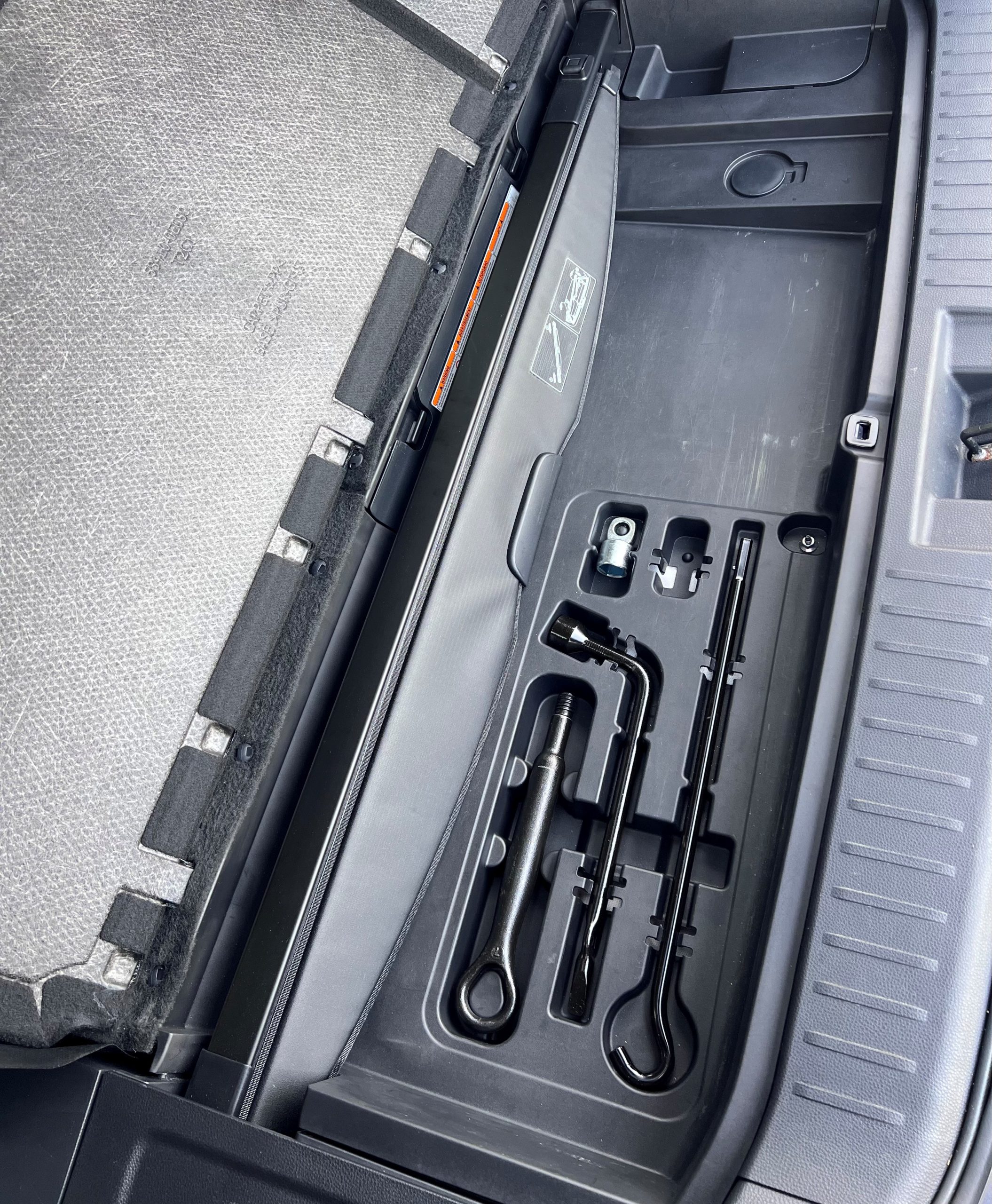 2021 Kluger Hybrid GX AWD - Image 24