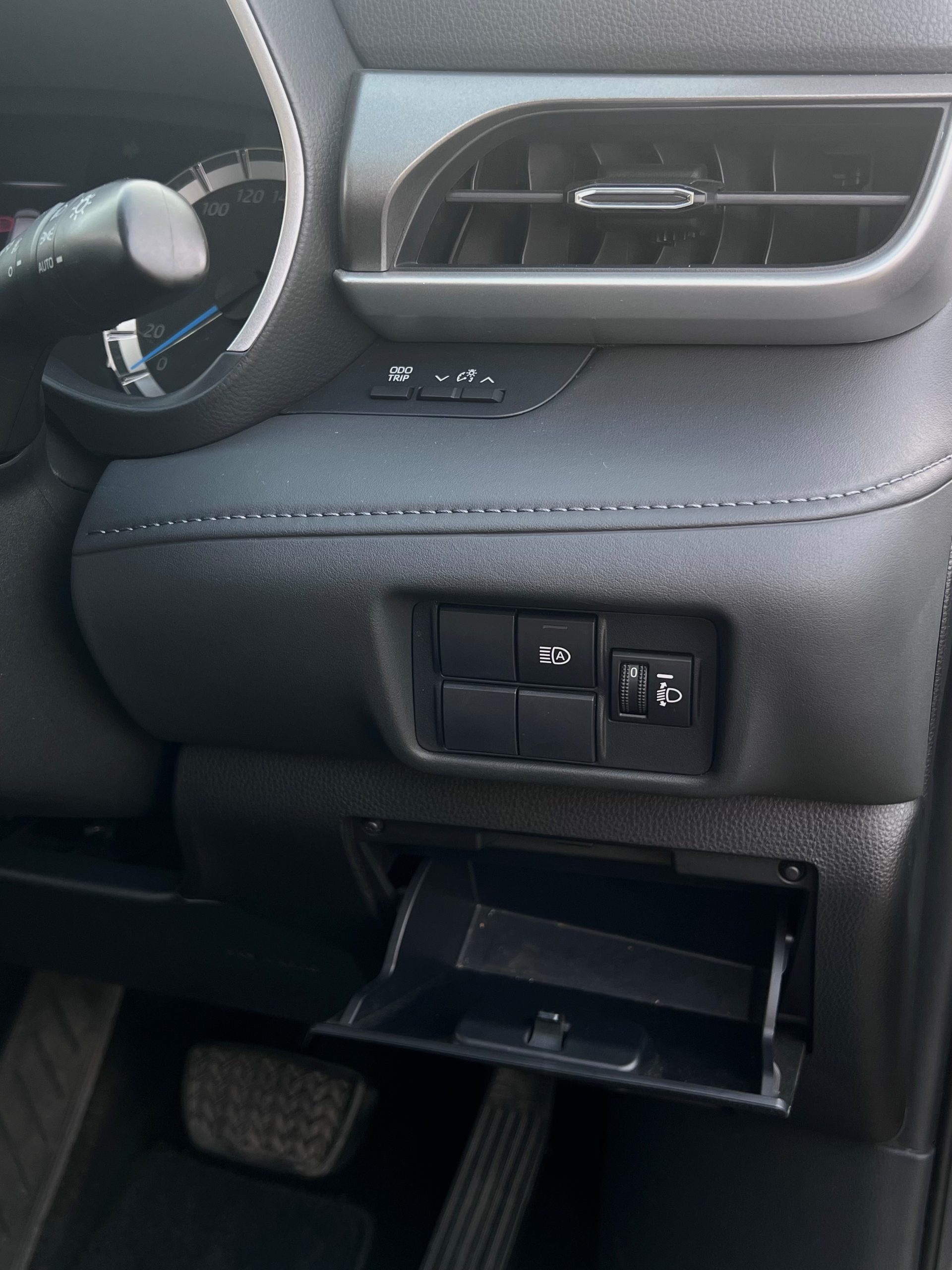 2021 Kluger Hybrid GX AWD - Image 19