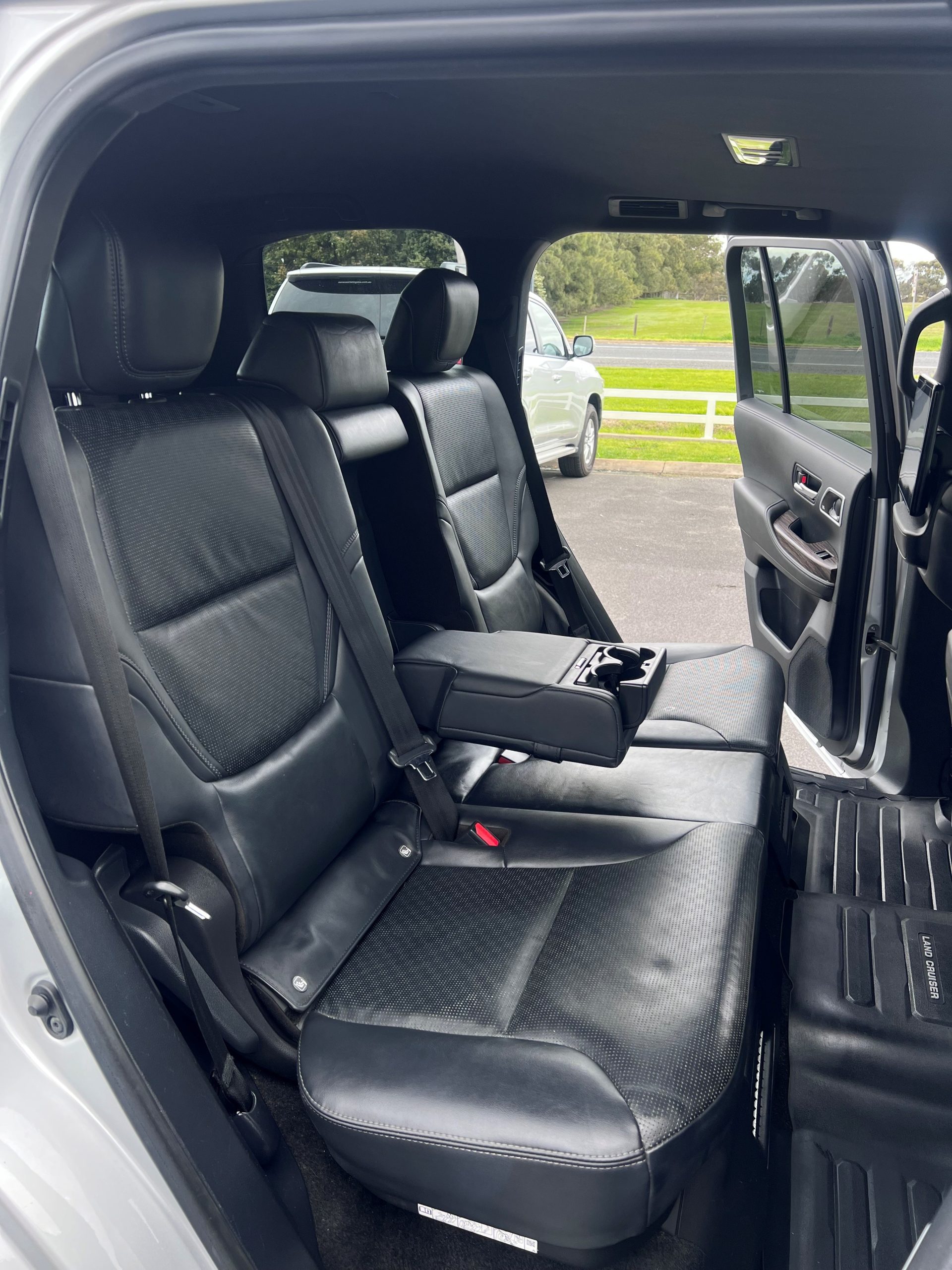 2022 Landcruiser Sahara - Image 21