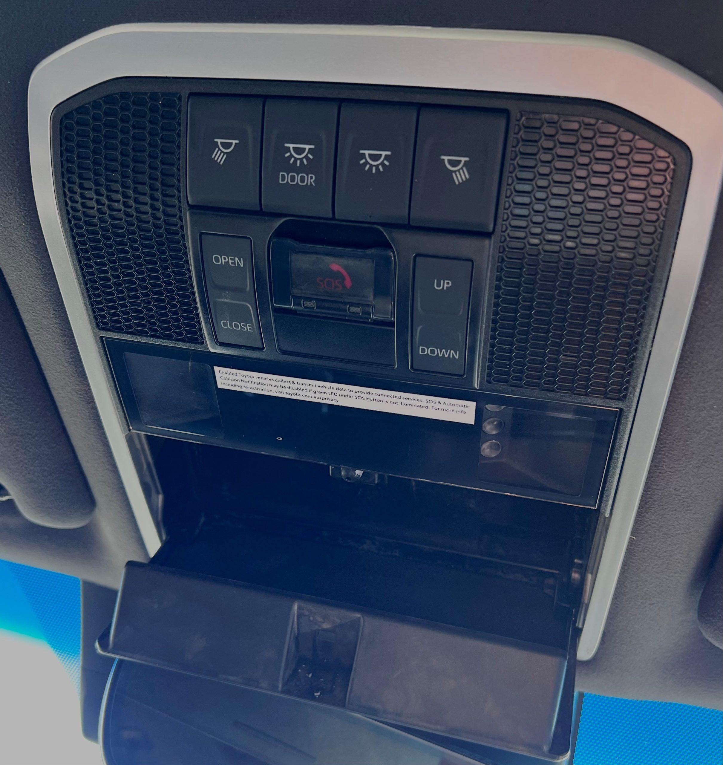 2022 Landcruiser 300 VX - Image 18