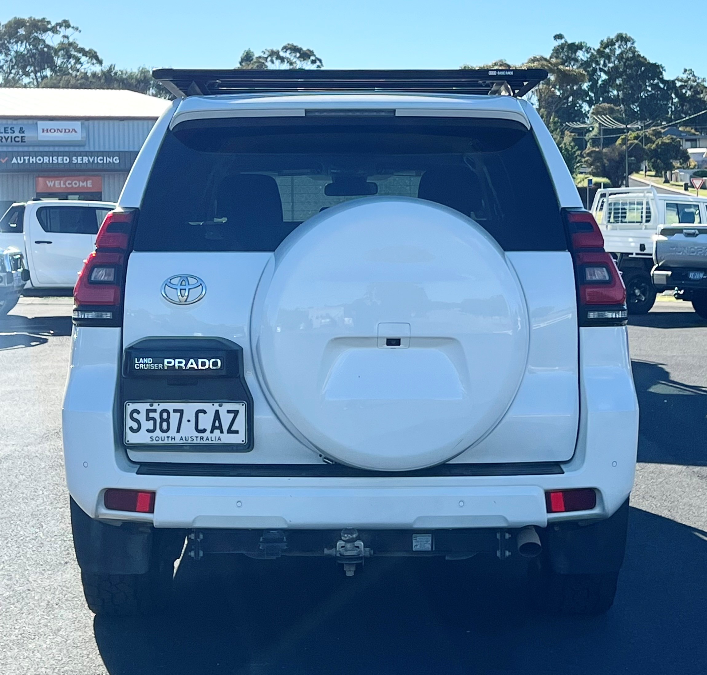 2019 Landcruiser Prado GXL - Image 7