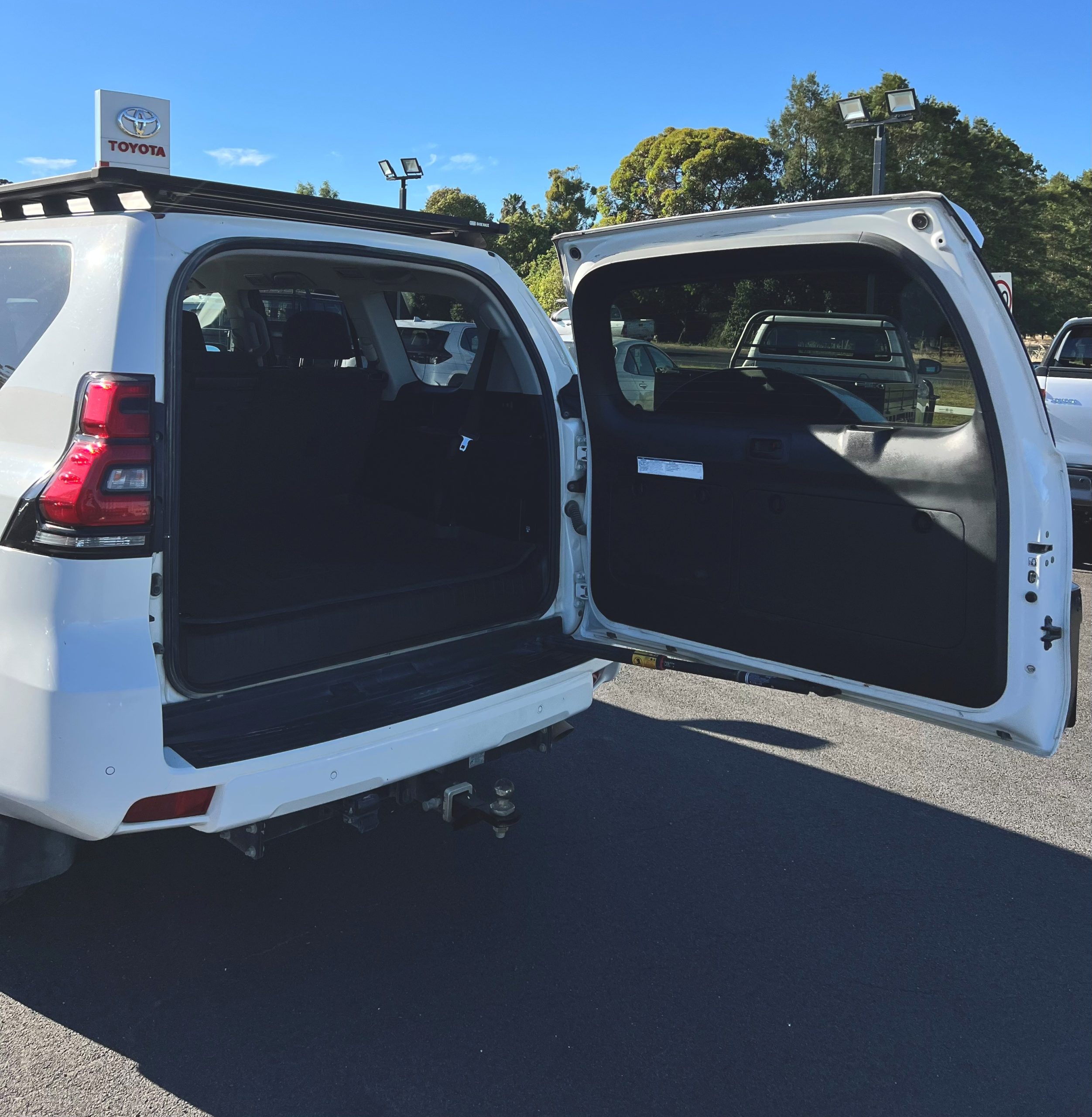 2019 Landcruiser Prado GXL - Image 6