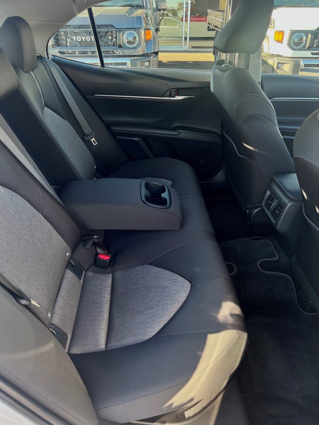 2021 Camry Hybrid Ascent Sport - Image 17