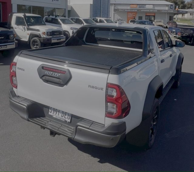 2024 Hilux Rogue 48V - Image 8