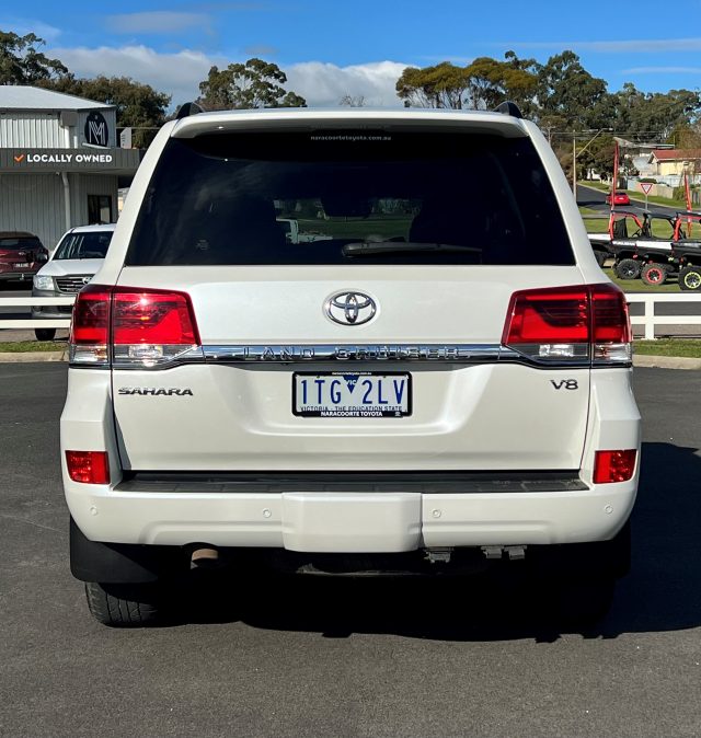 Landcruiser Wagon Sahara - Image 6