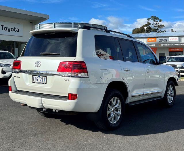 Landcruiser Wagon Sahara - Image 5