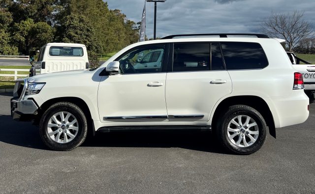 Landcruiser Wagon Sahara - Image 10